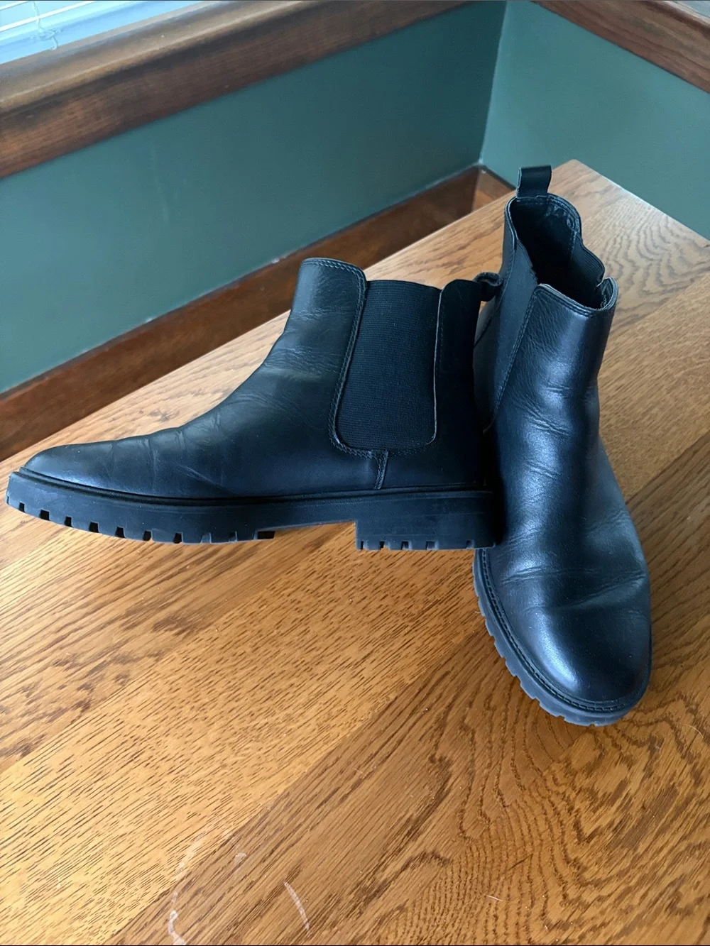 Banana Republic Factory black smooth
